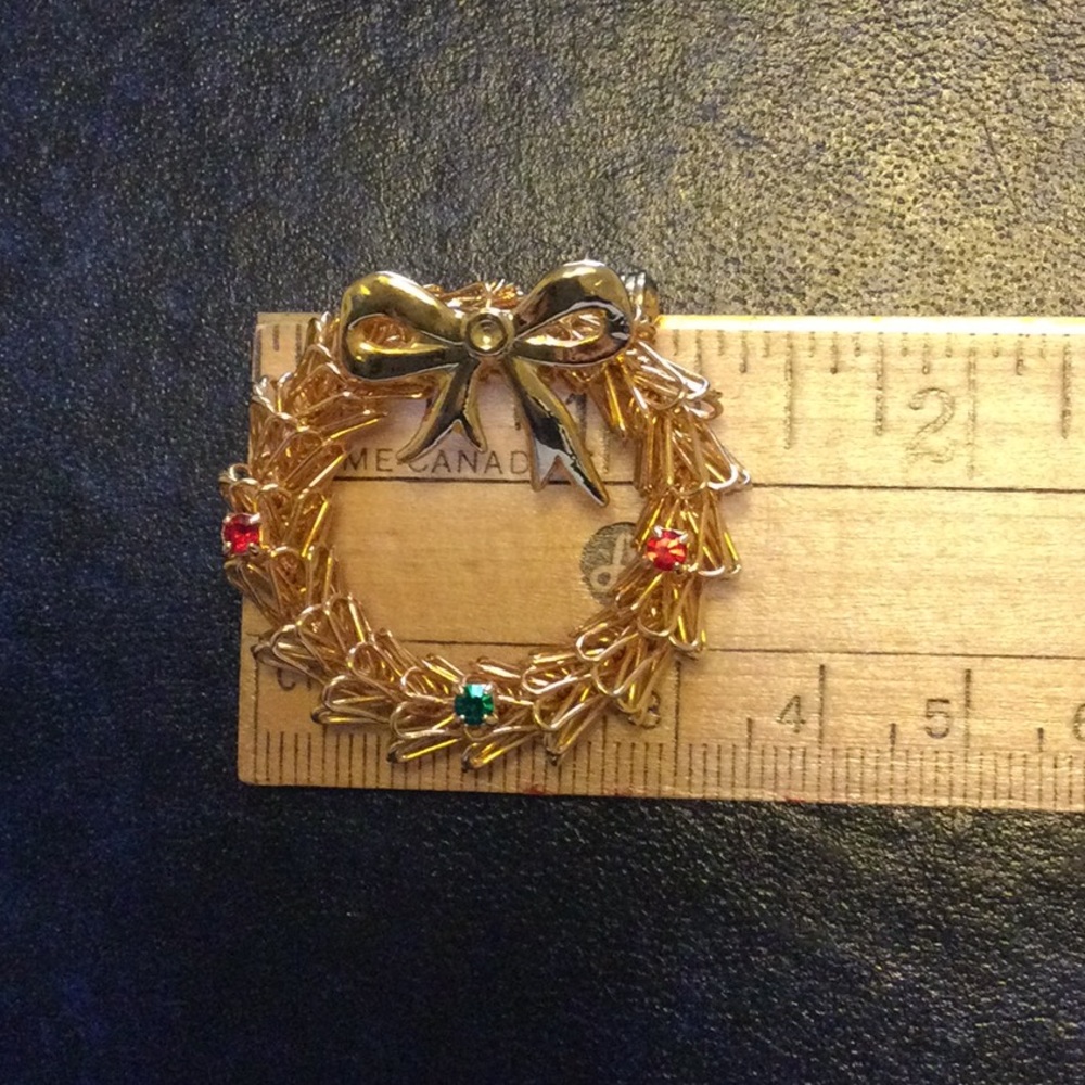 Wreath pin ** 3 for $15 - Picture 3 of 3